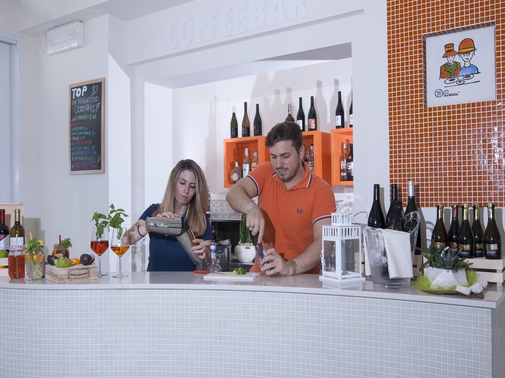 Hotel Casablanca Ρίμινι Εξωτερικό φωτογραφία