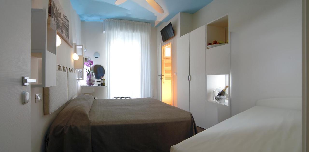 Hotel Casablanca Ρίμινι Εξωτερικό φωτογραφία